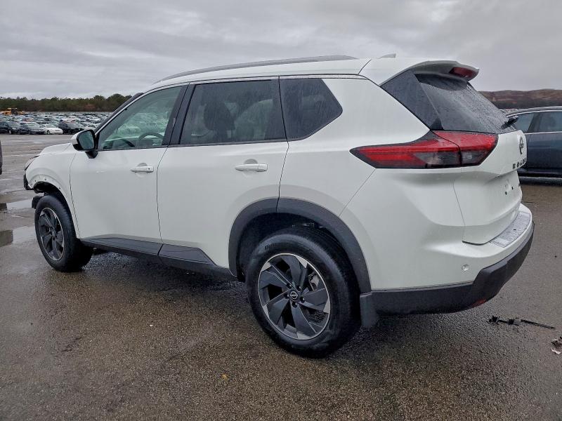 Фото 2 - NISSAN ROGUE