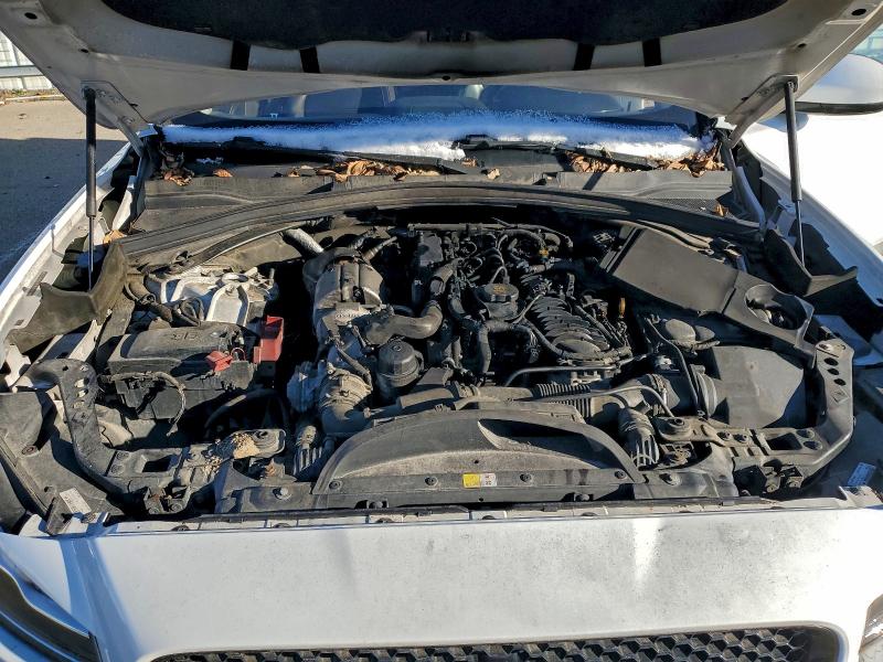 Фото 12 - JAGUAR F-PACE