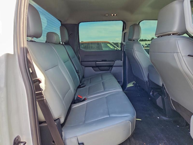 Фото 10 - FORD F-150