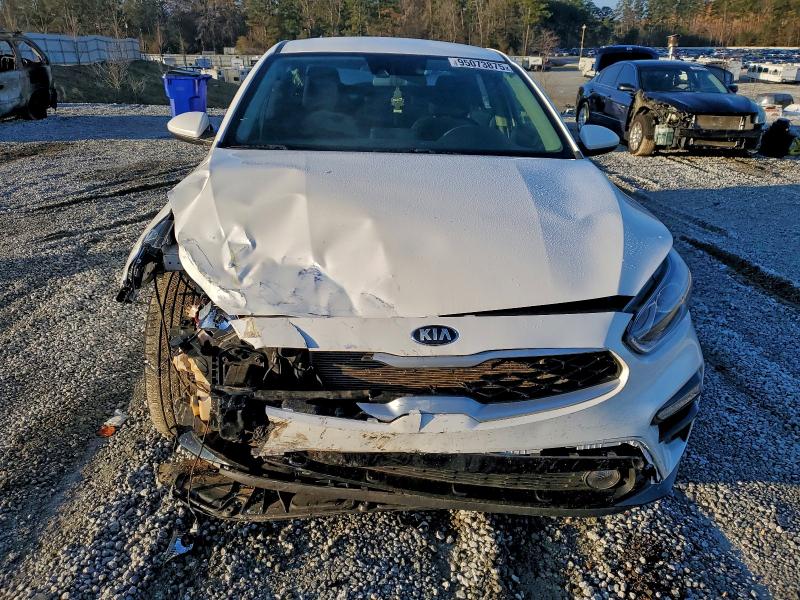 Фото 5 - KIA FORTE