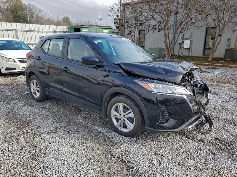 Фото 4 - NISSAN KICKS