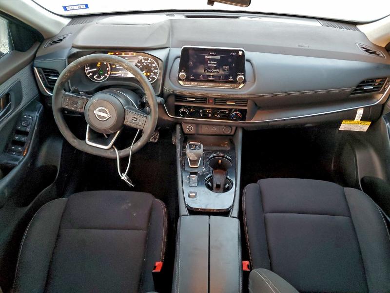 Фото 8 - NISSAN ROGUE