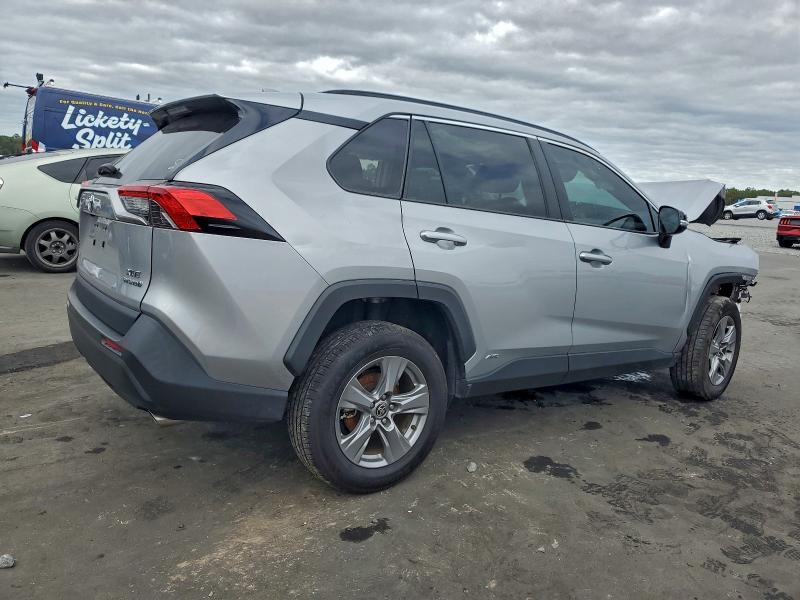 Фото 3 - TOYOTA RAV4