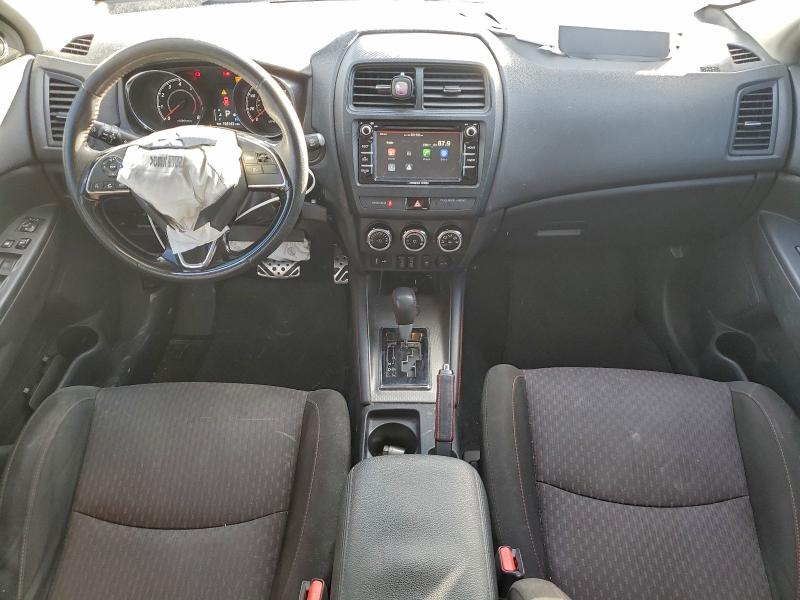 Фото 8 - MITSUBISHI OUTLANDER