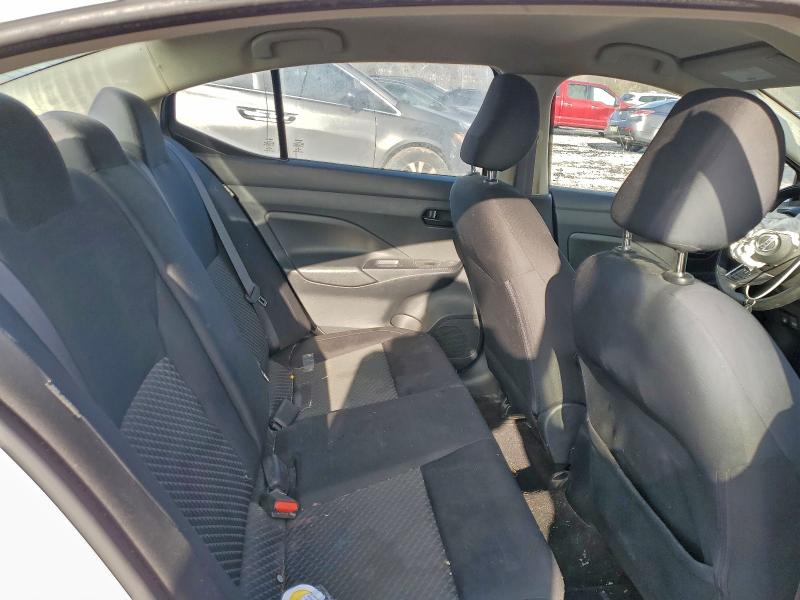 Фото 10 - NISSAN VERSA