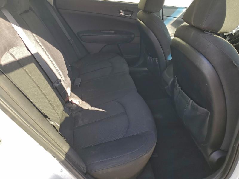 Фото 10 - KIA OPTIMA