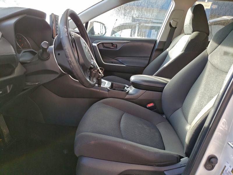 Фото 7 - TOYOTA RAV4