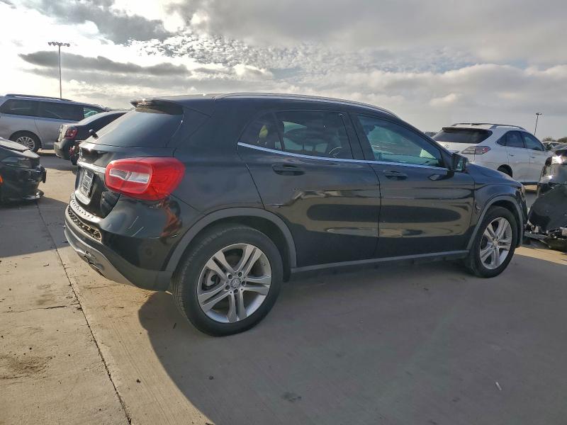 Фото 3 - MERCEDES-BENZ GLA-CLASS