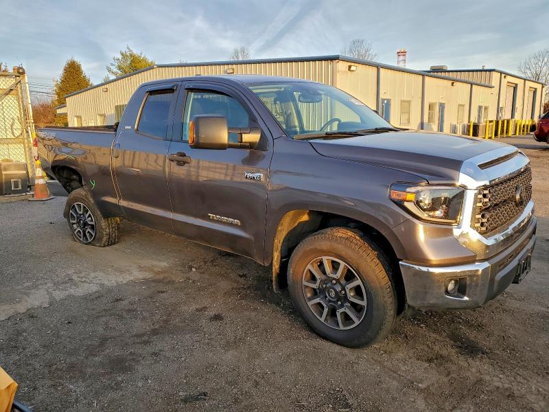 Фото 4 - TOYOTA TUNDRA