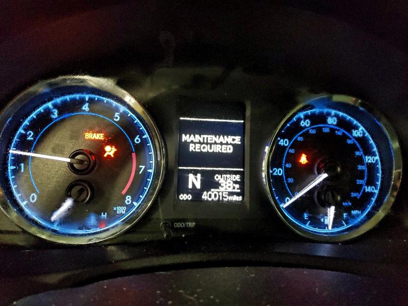 Фото 9 - TOYOTA COROLLA