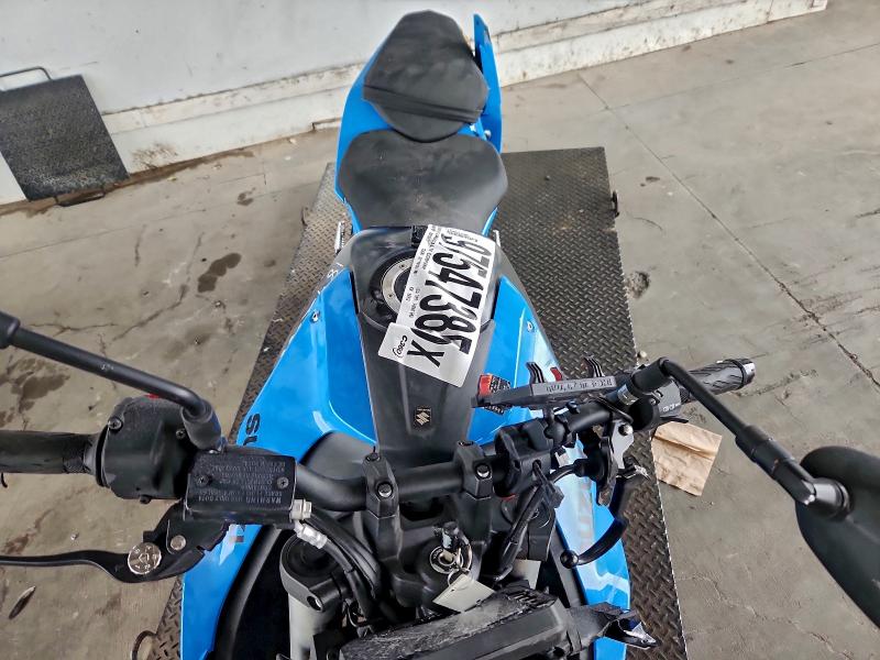 SUZUKI GSX800 R 2023