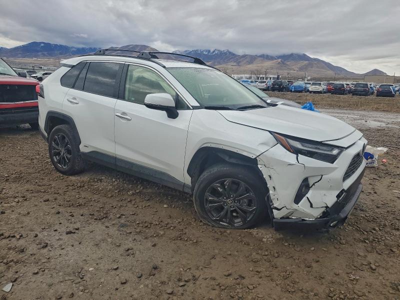 Фото 4 - TOYOTA RAV4