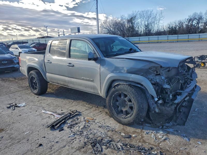 Фото 4 - TOYOTA TACOMA