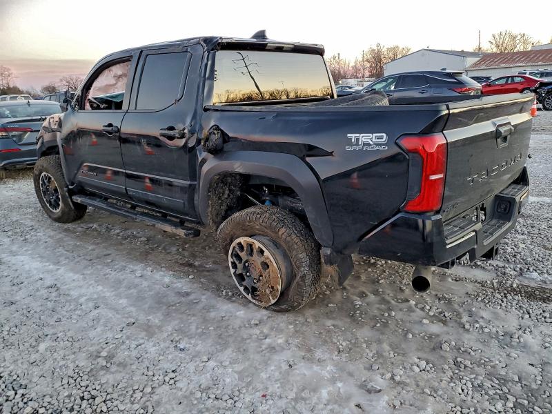Фото 2 - TOYOTA TACOMA