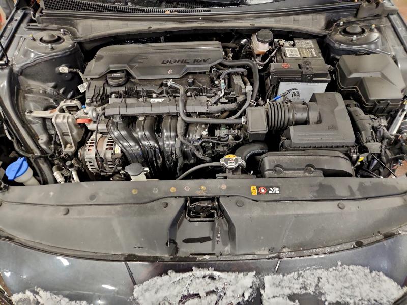 Фото 11 - HYUNDAI ELANTRA