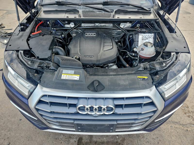 Фото 12 - AUDI Q5