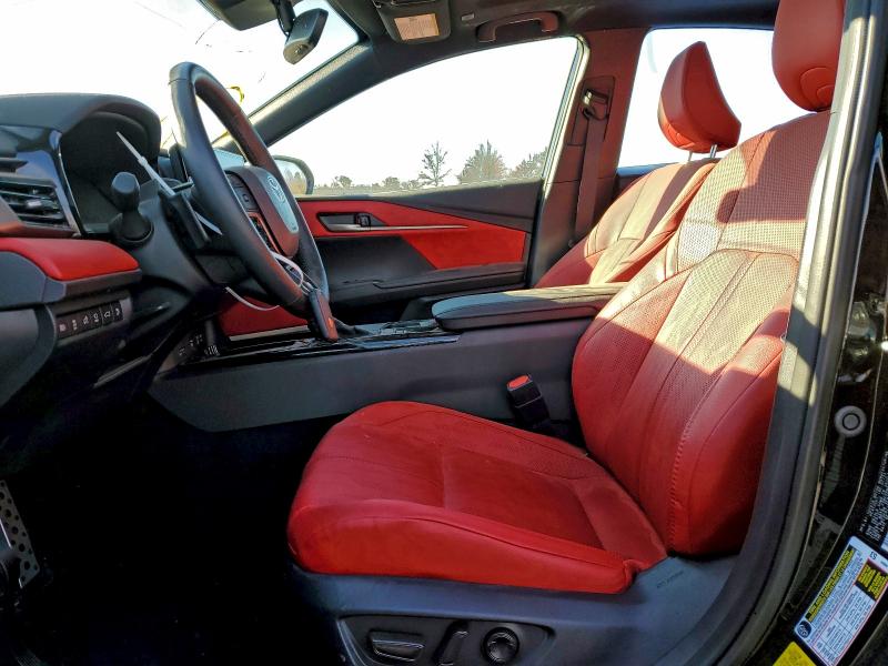 Фото 7 - TOYOTA CAMRY