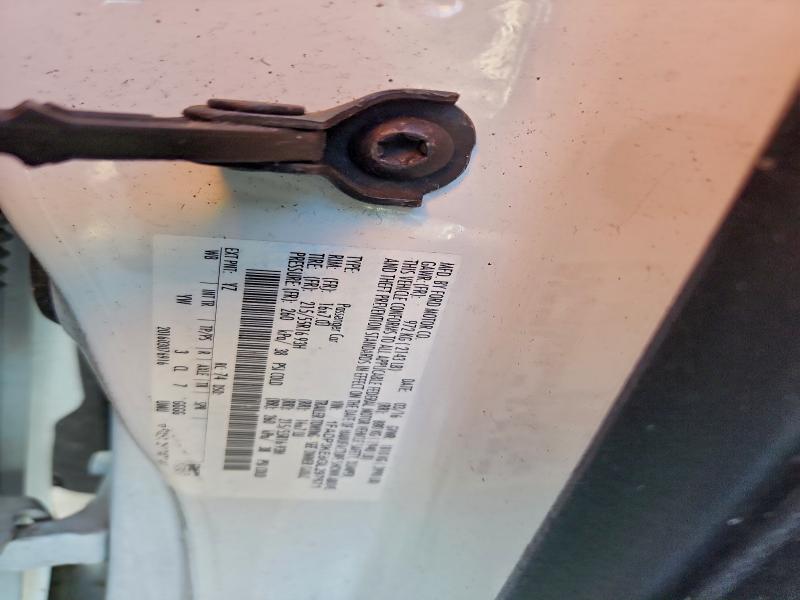 Фото 12 - FORD FOCUS