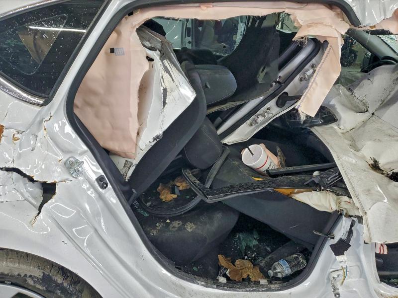 Фото 10 - NISSAN SENTRA