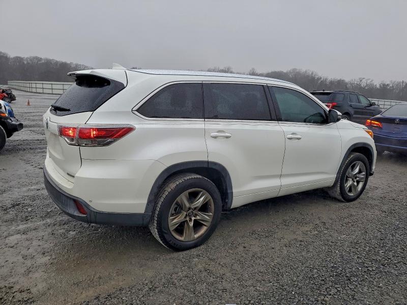 Фото 3 - TOYOTA HIGHLANDER