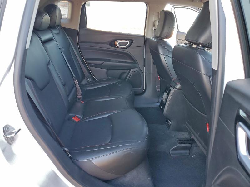 Фото 11 - JEEP COMPASS