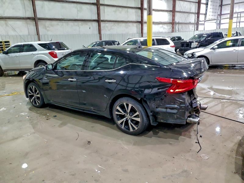 Фото 2 - NISSAN MAXIMA