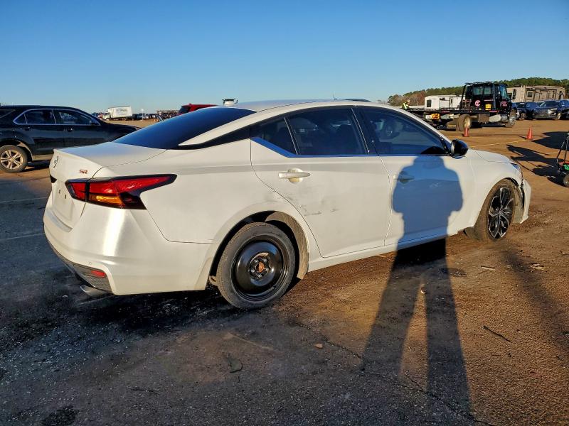 Фото 3 - NISSAN ALTIMA