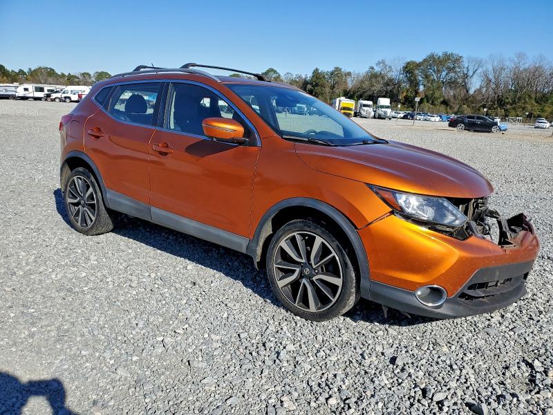 Фото 4 - NISSAN ROGUE