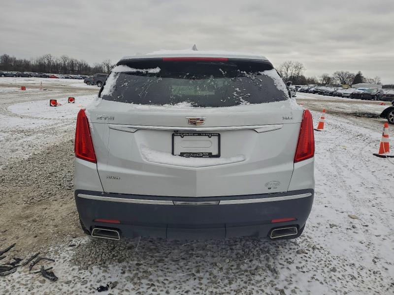 Фото 6 - CADILLAC XT5