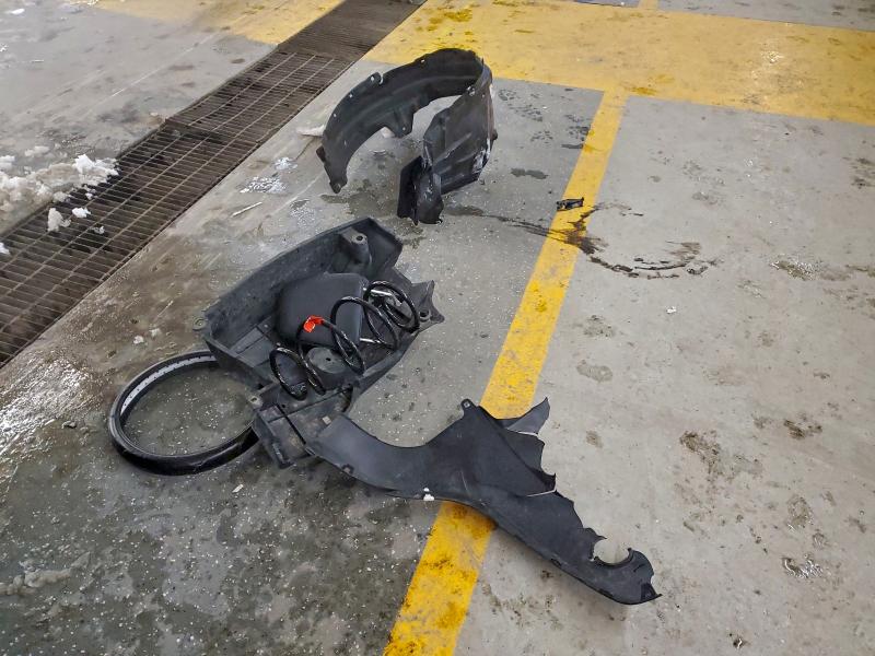 Фото 13 - TOYOTA RAV4