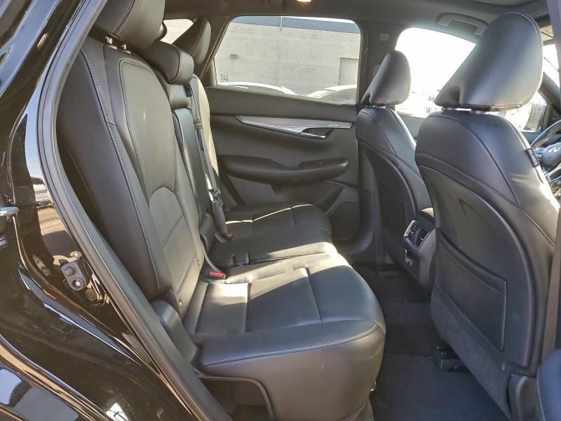 Фото 10 - INFINITI QX50