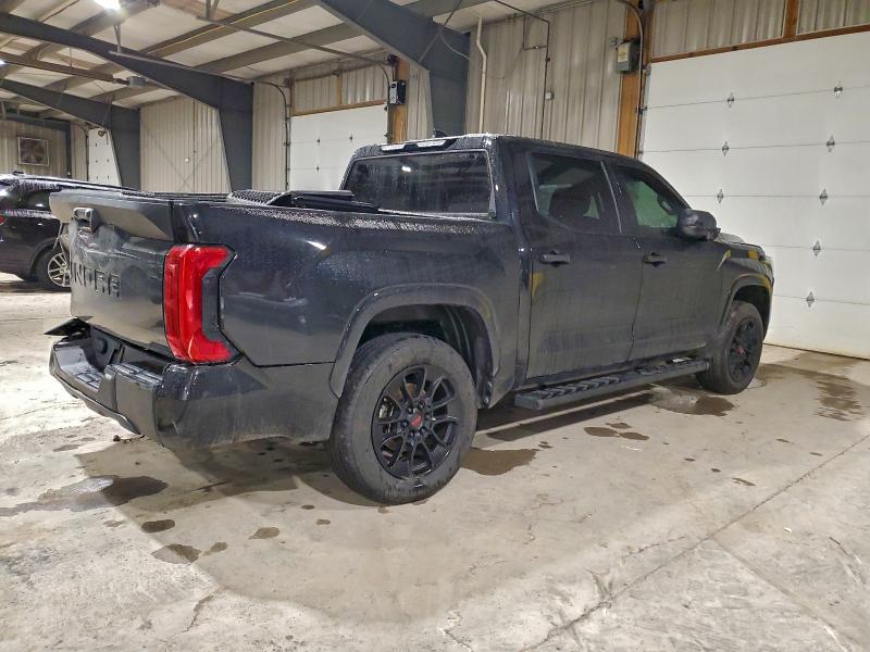 Фото 3 - TOYOTA TUNDRA