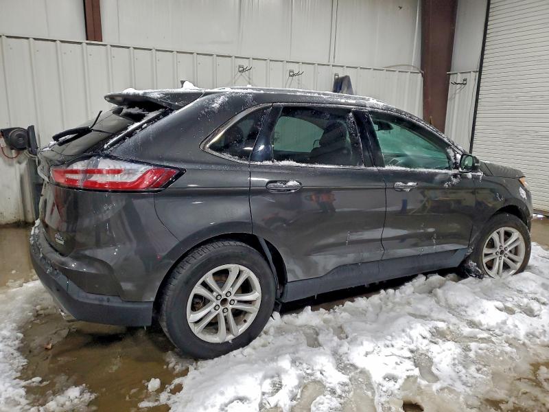 Фото 3 - FORD EDGE