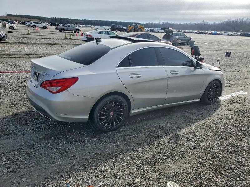 Фото 3 - MERCEDES-BENZ CLA-CLASS
