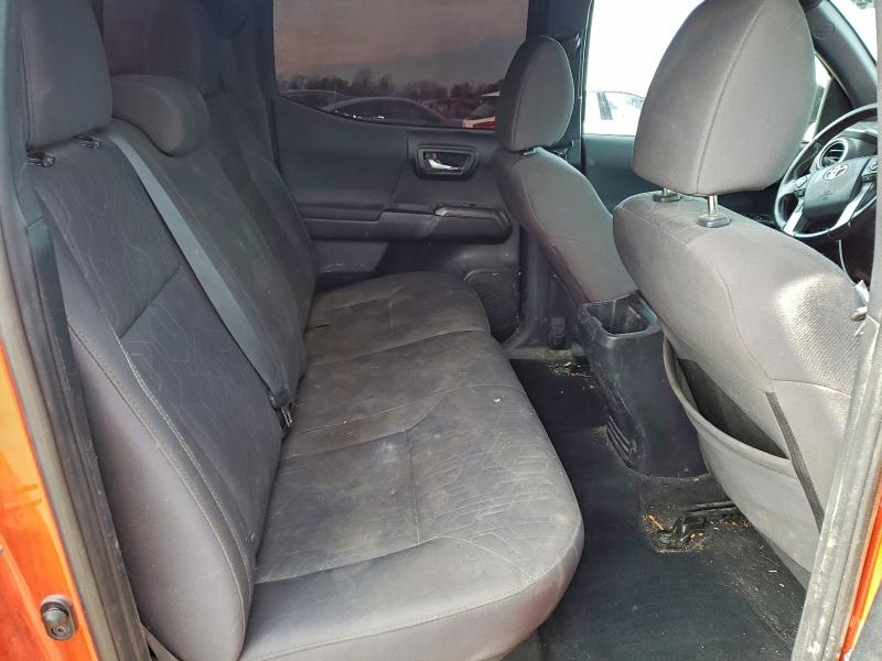 Фото 10 - TOYOTA TACOMA