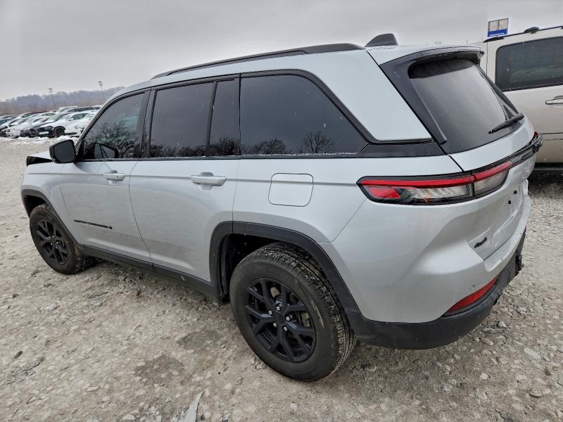 Фото 2 - JEEP GRAND CHER