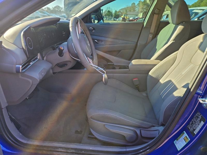 Фото 7 - HYUNDAI ELANTRA