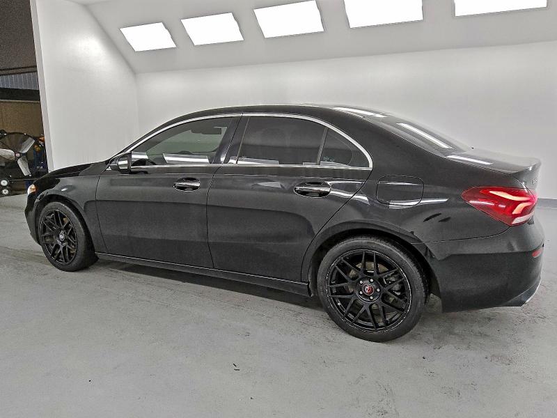 Фото 2 - MERCEDES-BENZ A-CLASS