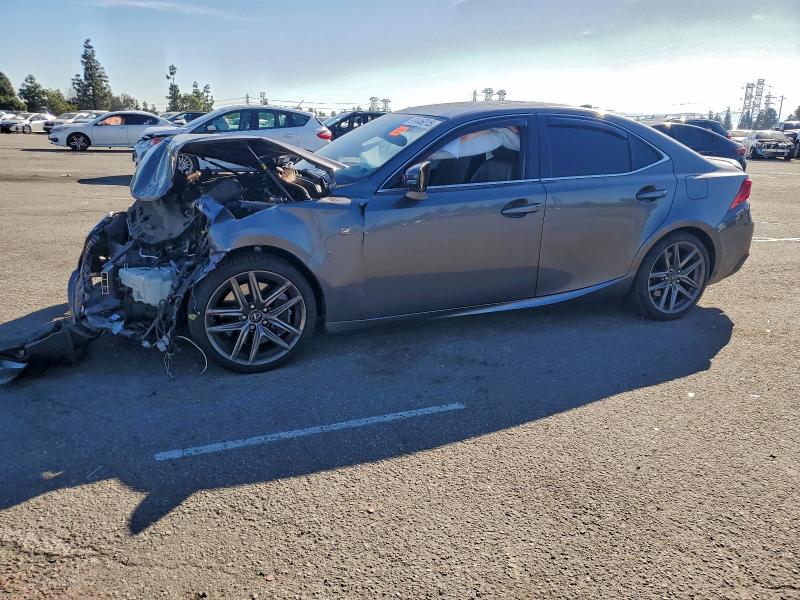 Фото 1 - LEXUS IS