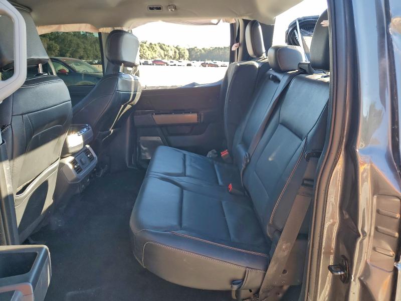 Фото 10 - FORD F-150