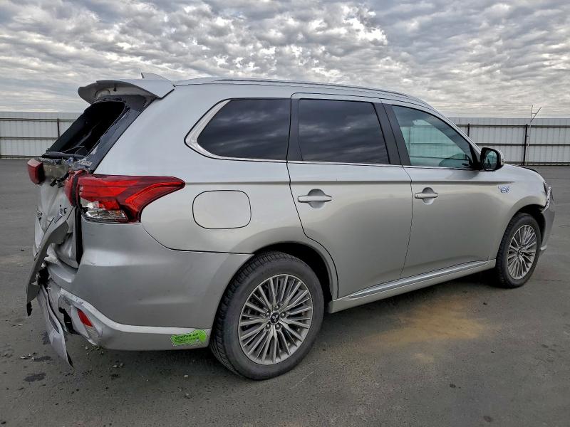 Фото 3 - MITSUBISHI OUTLANDER