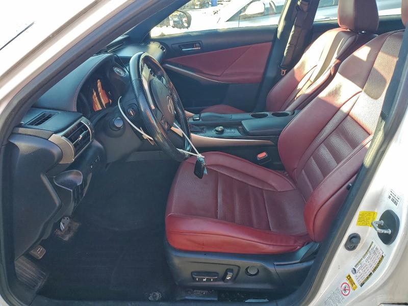 Фото 7 - LEXUS IS