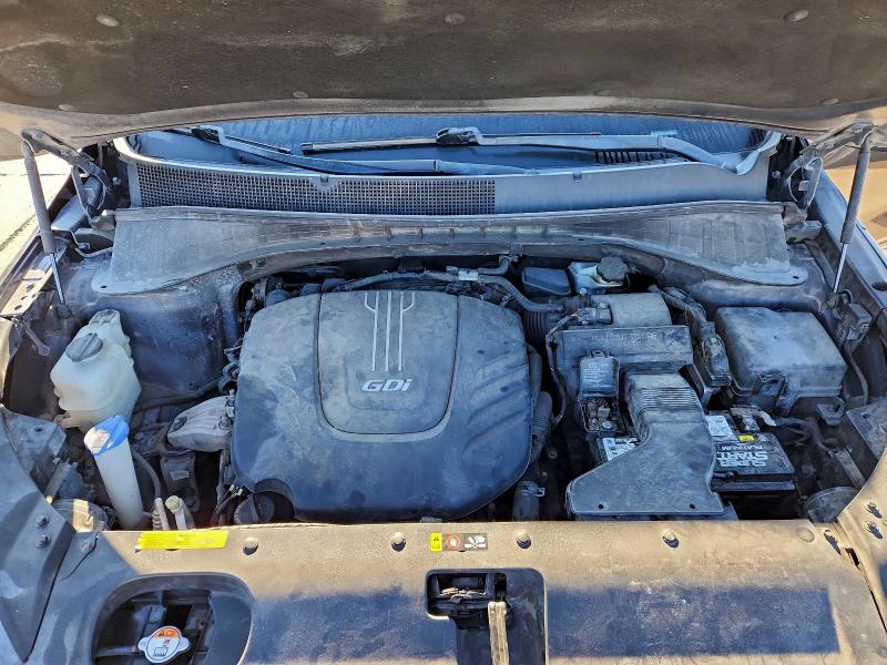 Фото 11 - KIA SORENTO