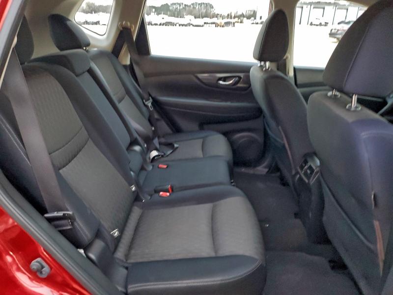 Фото 10 - NISSAN ROGUE