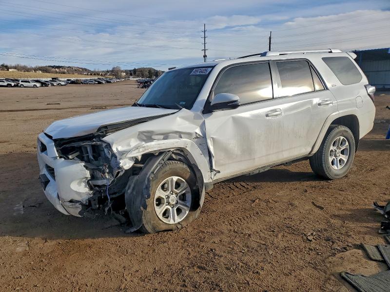 Фото 1 - TOYOTA 4RUNNER