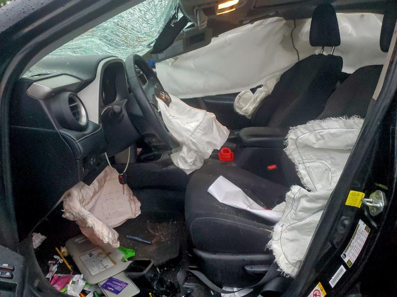 Фото 7 - TOYOTA RAV4