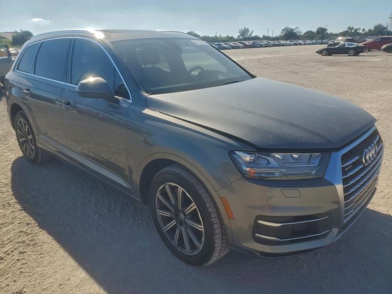 Фото 4 - AUDI Q7