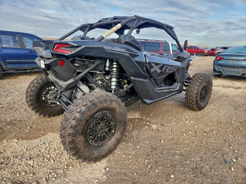 Фото 3 - CAN-AM SIDEBYSIDE