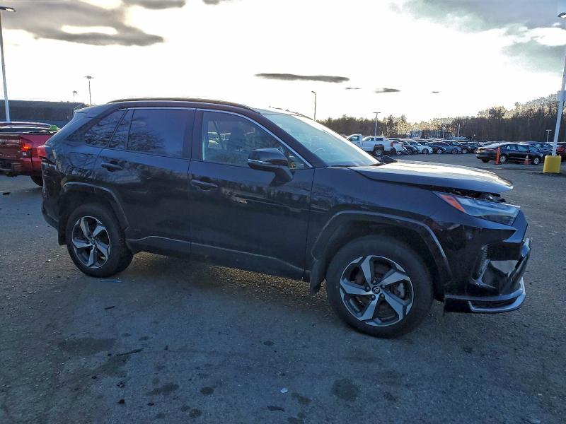 Фото 4 - TOYOTA RAV4