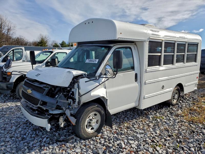Фото 2 - CHEVROLET EXPRESS